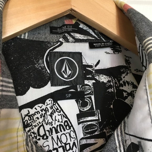 VOLCOM Horzy Short Sleeve Slim Fit Button Shirt - Picture 4 of 7